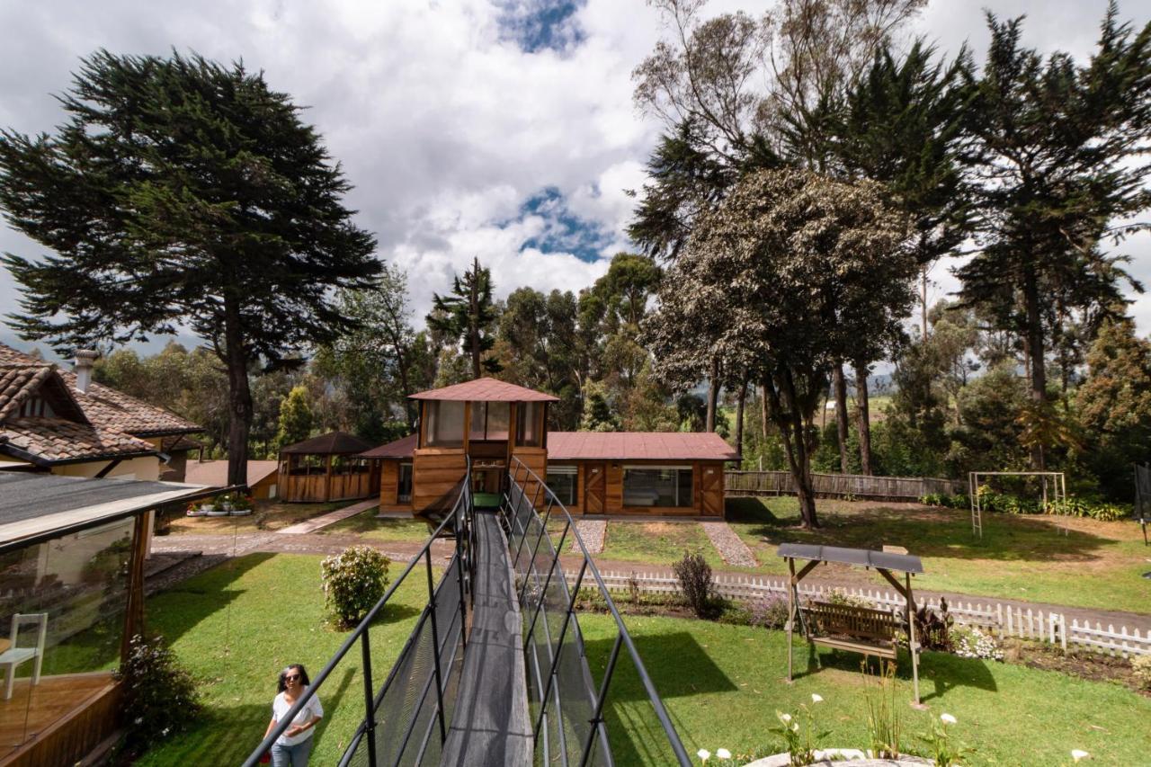 Hosteria Papagayo Cotopaxi Machachi Exterior foto